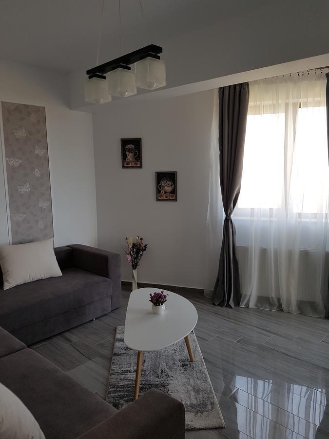 Frontal View By Twin Residence Mamaia Exteriör bild